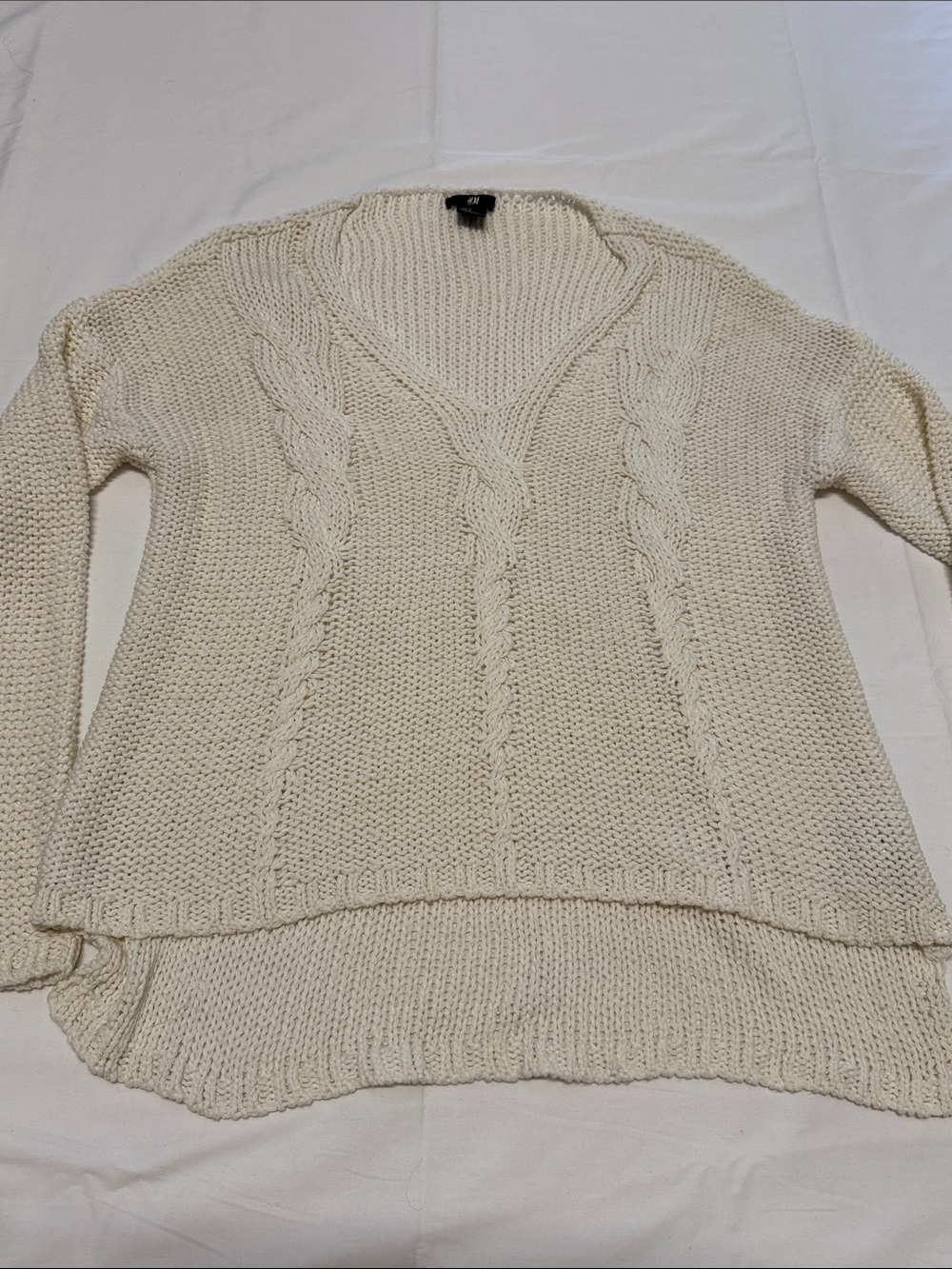H&M Cream Cable-Detail V-Neck Sweater